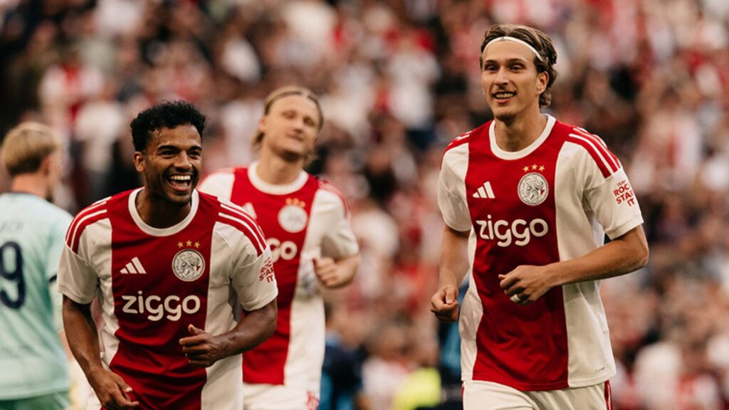 Ajax golpea primero: venció al Shelbourne y sacó ventaja en la Conference League
