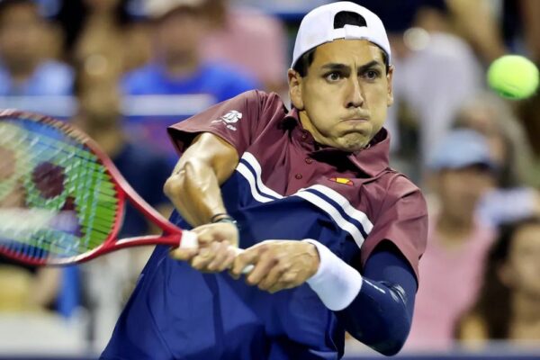 Alejandro Tabilo se despide de Montreal tras caer ante Hubert Hurkacz