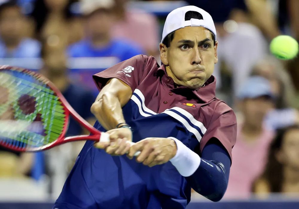 Alejandro Tabilo se despide de Montreal tras caer ante Hubert Hurkacz