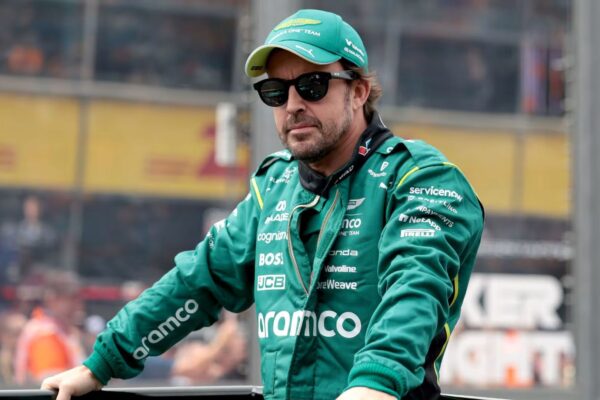 Renovación de Fernando Alonso con Aston Martin toma fuerza