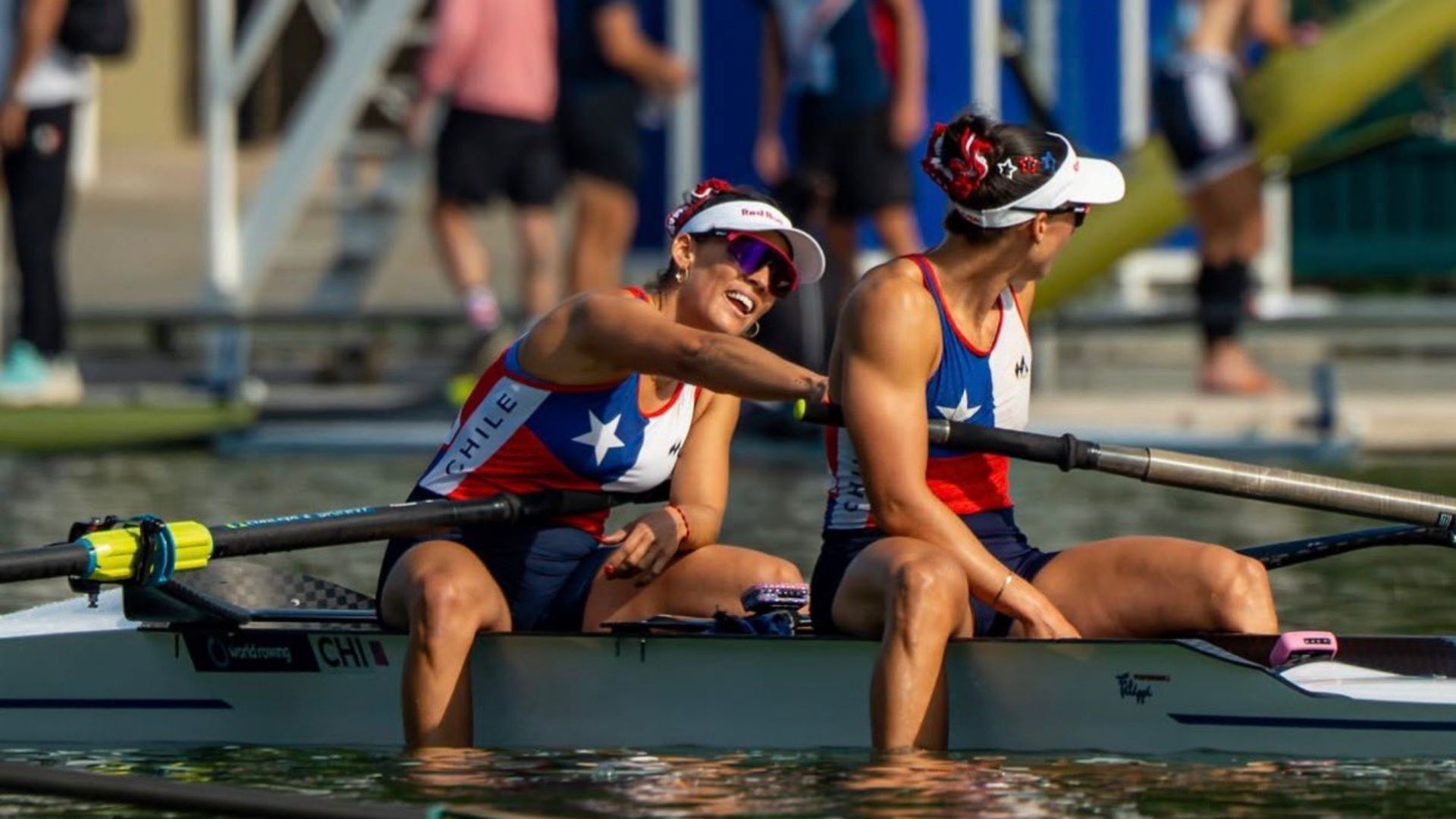 Hermanas Abraham cerraron entre las seis mejores del mundo en histórica final del Mundial de Remo