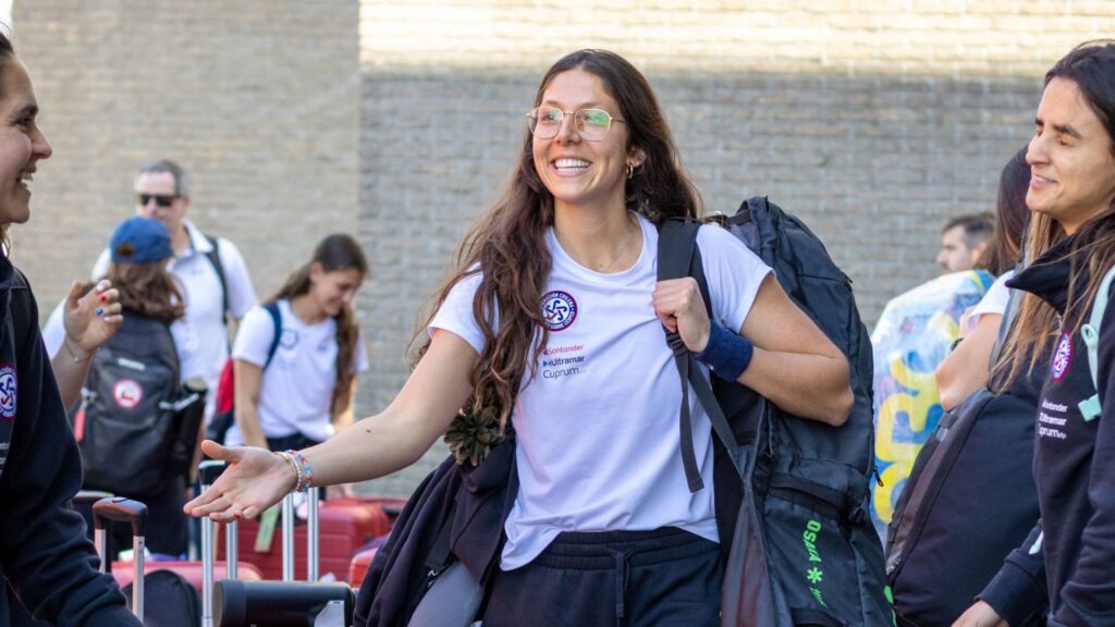 Las Diablas ya están en Ámsterdam y comienzan su adaptación de cara al Mundial
