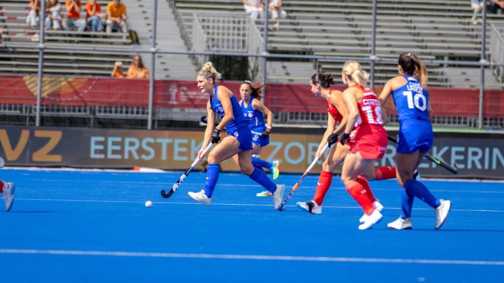 Las Diablas golpearon primero, pero Inglaterra reaccionó y derrotó 4-1 a Chile en el Mundial