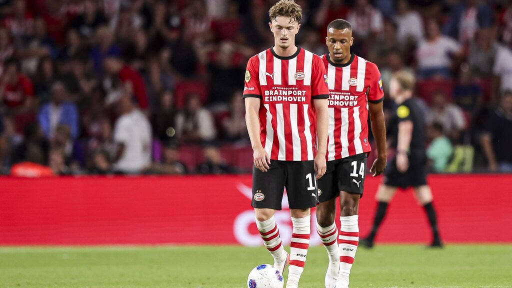 PSV tropezó en el estreno: Fortuna Sittard rescató un empate en Eindhoven