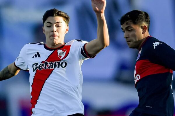River no levanta cabeza: cayó ante Tigre y aumenta la presión sobre Coudet