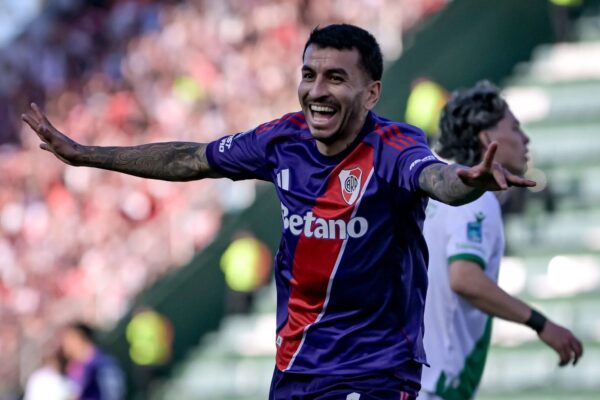 River respira de la mano de un viejo capitán: Ponzio debutó como DT con triunfo ante Banfield