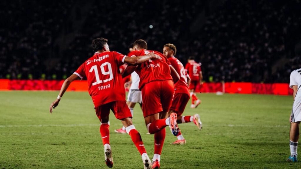 Twente logra una remontada agónica y se mete en la Conference League