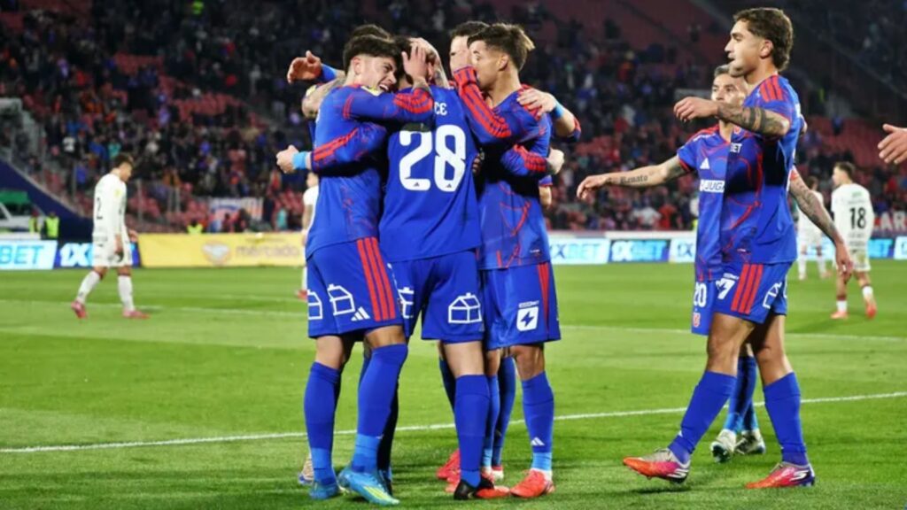 Universidad de Chile venció a Palestino y se mantiene como escolta de Colo Colo