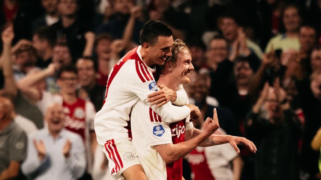 Ajax goleó a Willem II y sumó un nuevo triunfo en la Eredivisie