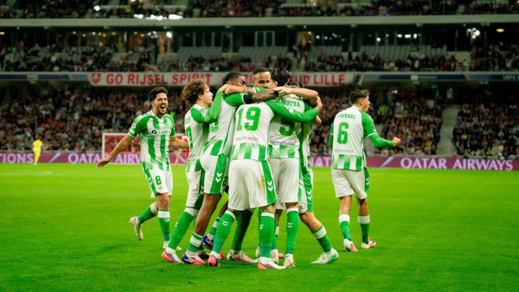 Real Betis regresó a la Champions con una gran remontada ante el Lille