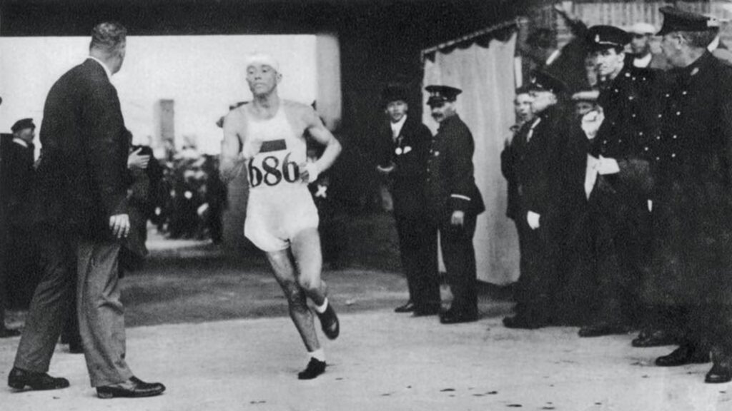 Manuel Plaza, el hombre que corrió hasta la primera medalla olímpica de Chile