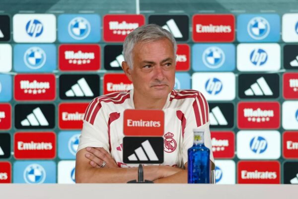 Mourinho se rinde ante Manuel Pellegrini antes del duelo entre Real Madrid y Betis