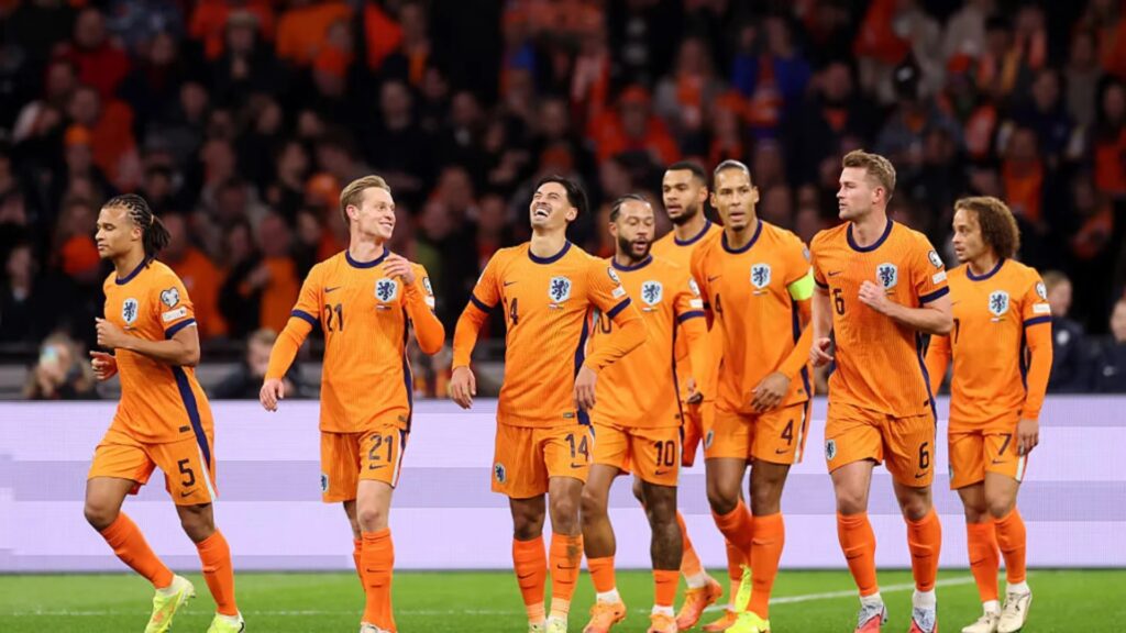 Xavi entrega su primera nómina en Países Bajos con dos debutantes y sin Memphis Depay