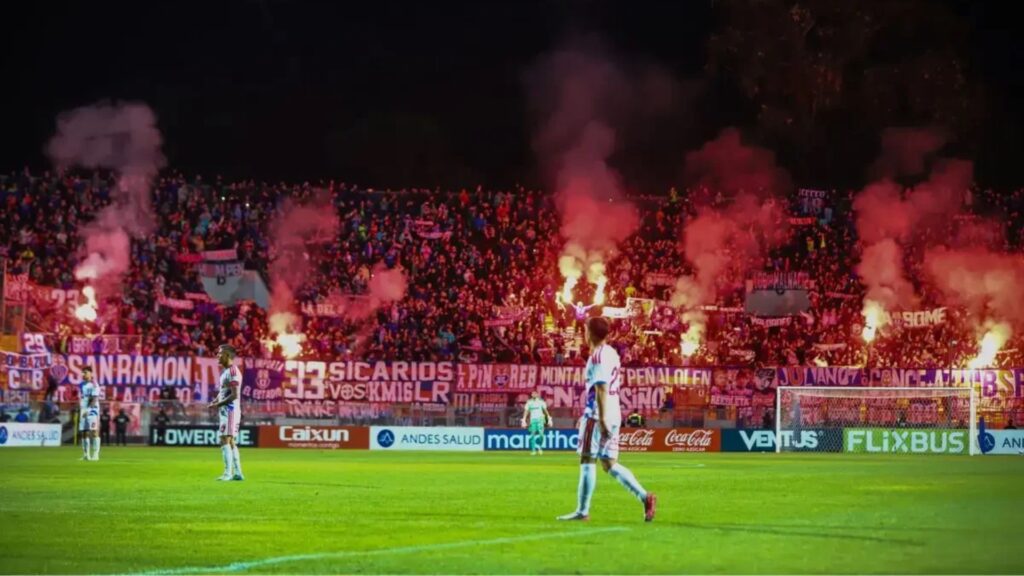 Escándalo en Sausalito: graves incidentes obligaron a suspender el Everton vs. Universidad de Chile