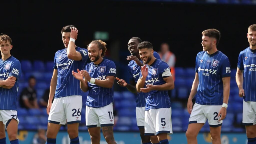 Ipswich golpeó sobre el final y derrotó al Crystal Palace en Selhurst Park