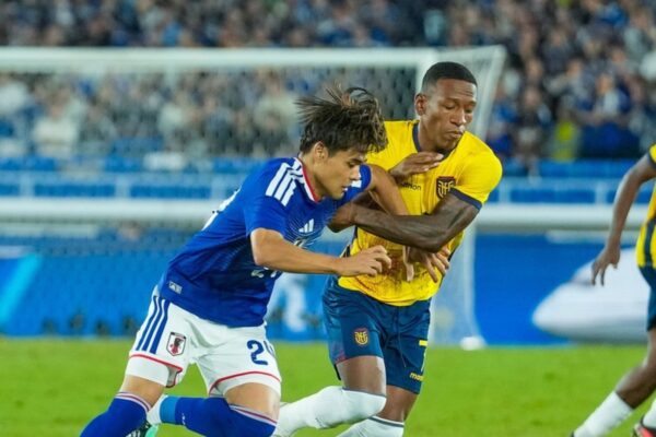 Ecuador mejora con Gallardo, pero cae ante Japón por penales en la Copa Kirin